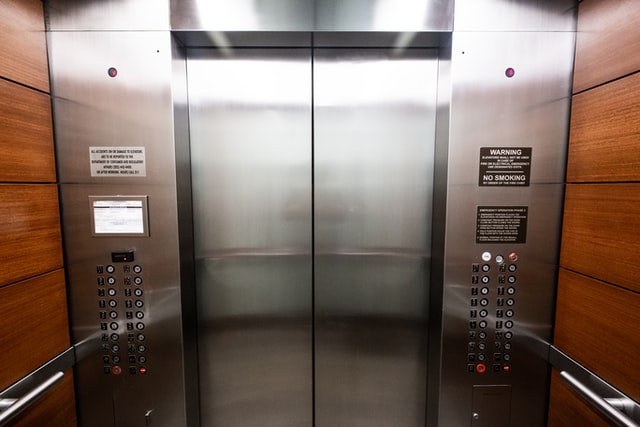 commercial elevator cost