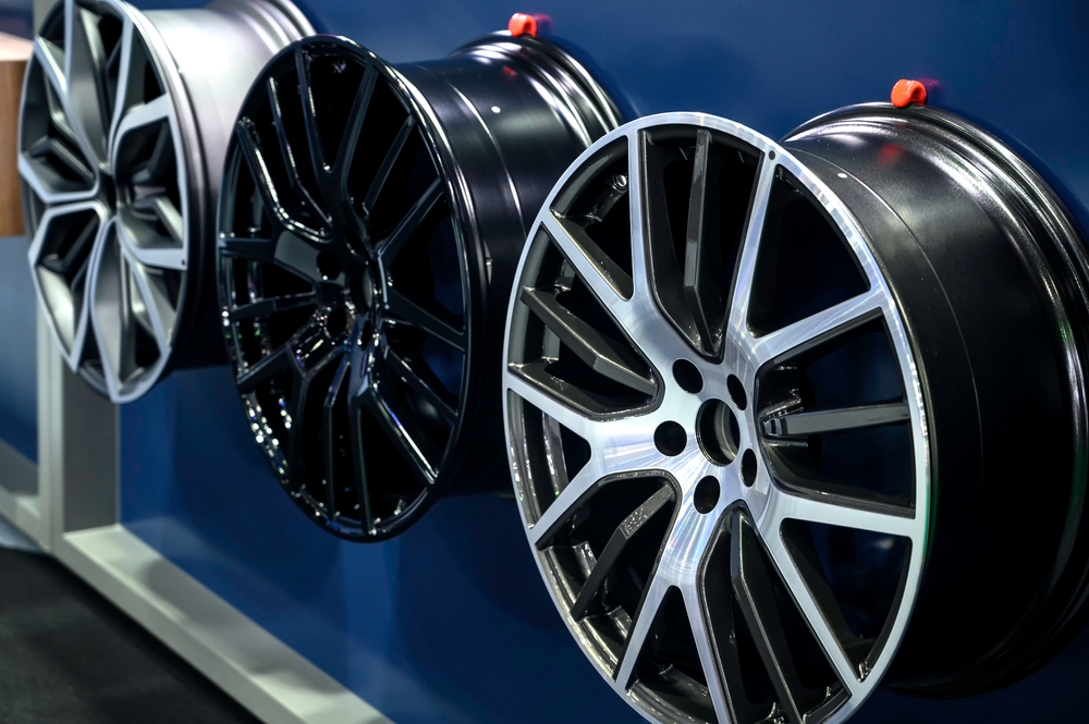 Alloy,Wheels,Are,Displayed,In,The,Shop.